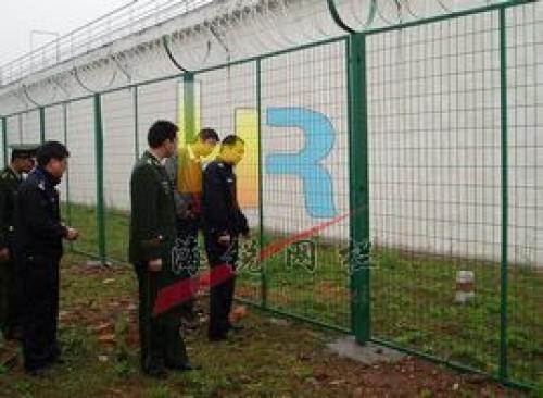 監(jiān)獄鋼網(wǎng)墻